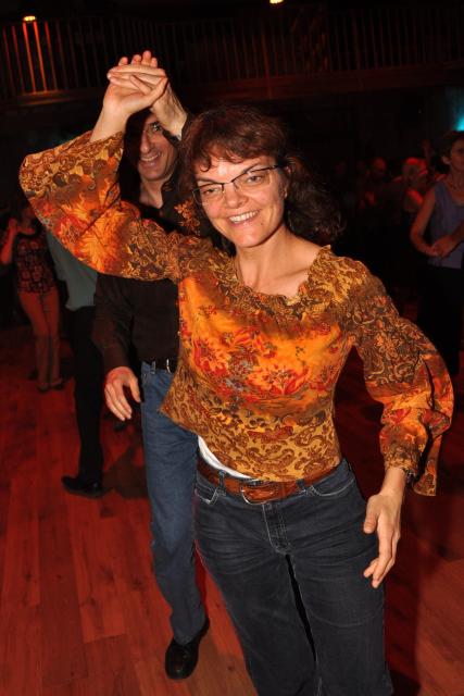 min 2010 10 31 station danse 088